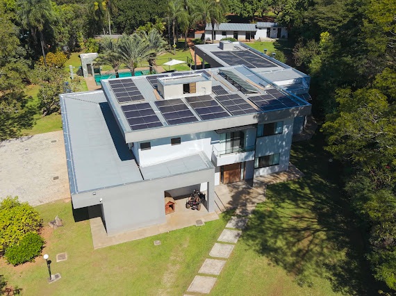 Encontre casas grandes e confortáveis, ideais para quem busca mais espaço, praticidade e qualidade de vida. Uma excelente opção para famílias ou para quem deseja investir em um imóvel que ofereça conforto, segurança e bem-estar.